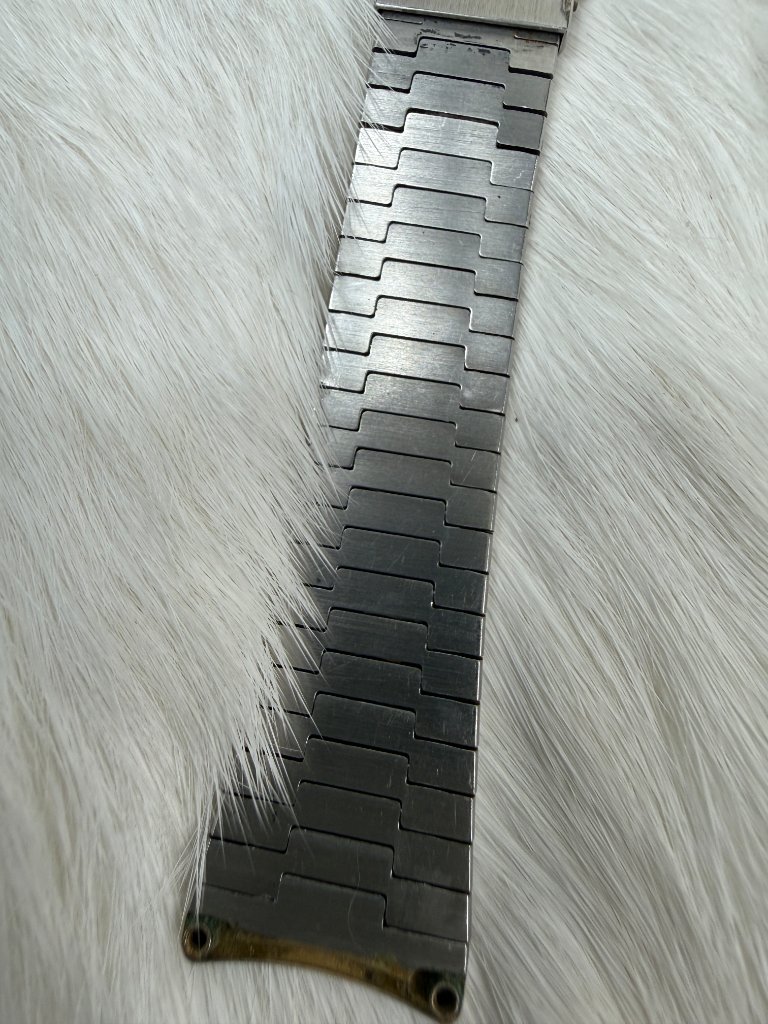 Vintage Ebel Stainless Steel & 24k Yellow Gold Electroplated Trim Wave Watch Ban — image 6 of 8